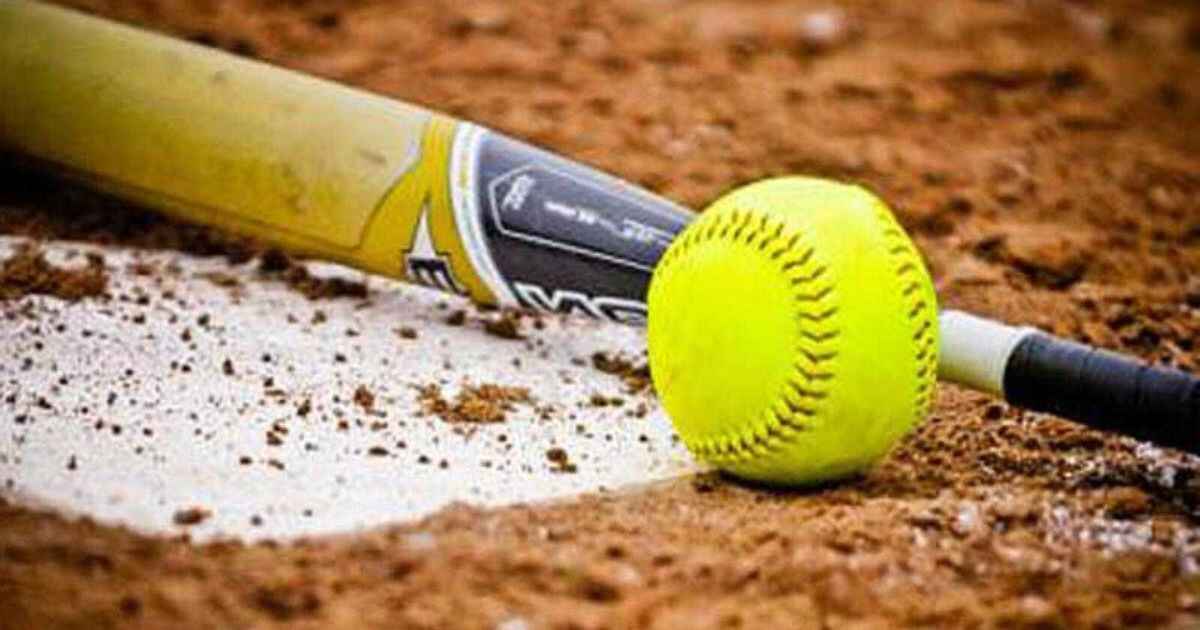 What is the softball size for 10U players?